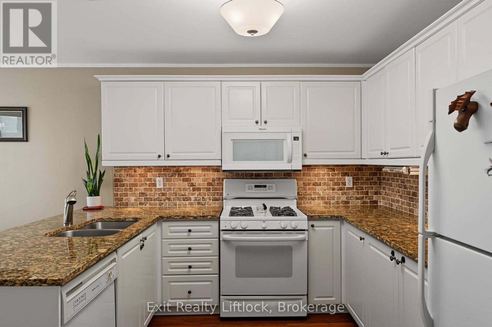 2522 MARSDALE DRIVE - Image 7
