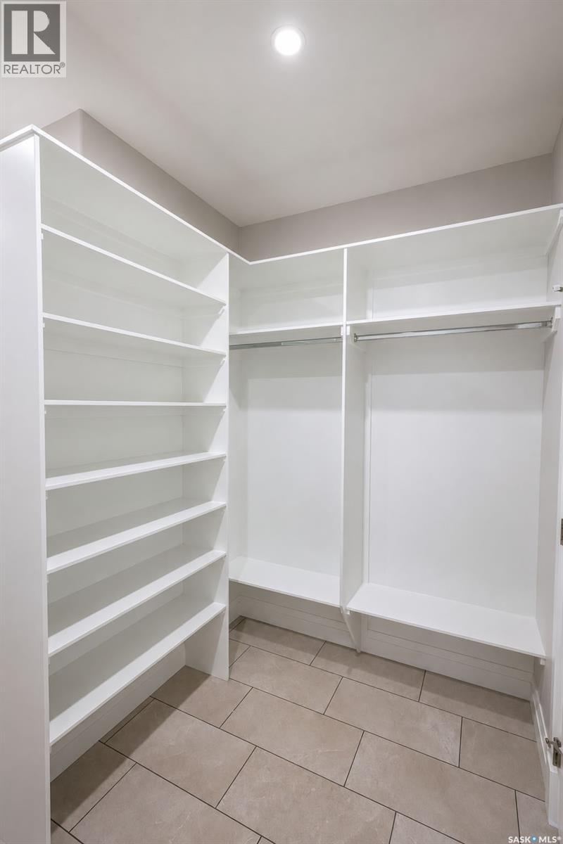 153 Ward DRIVE - 34