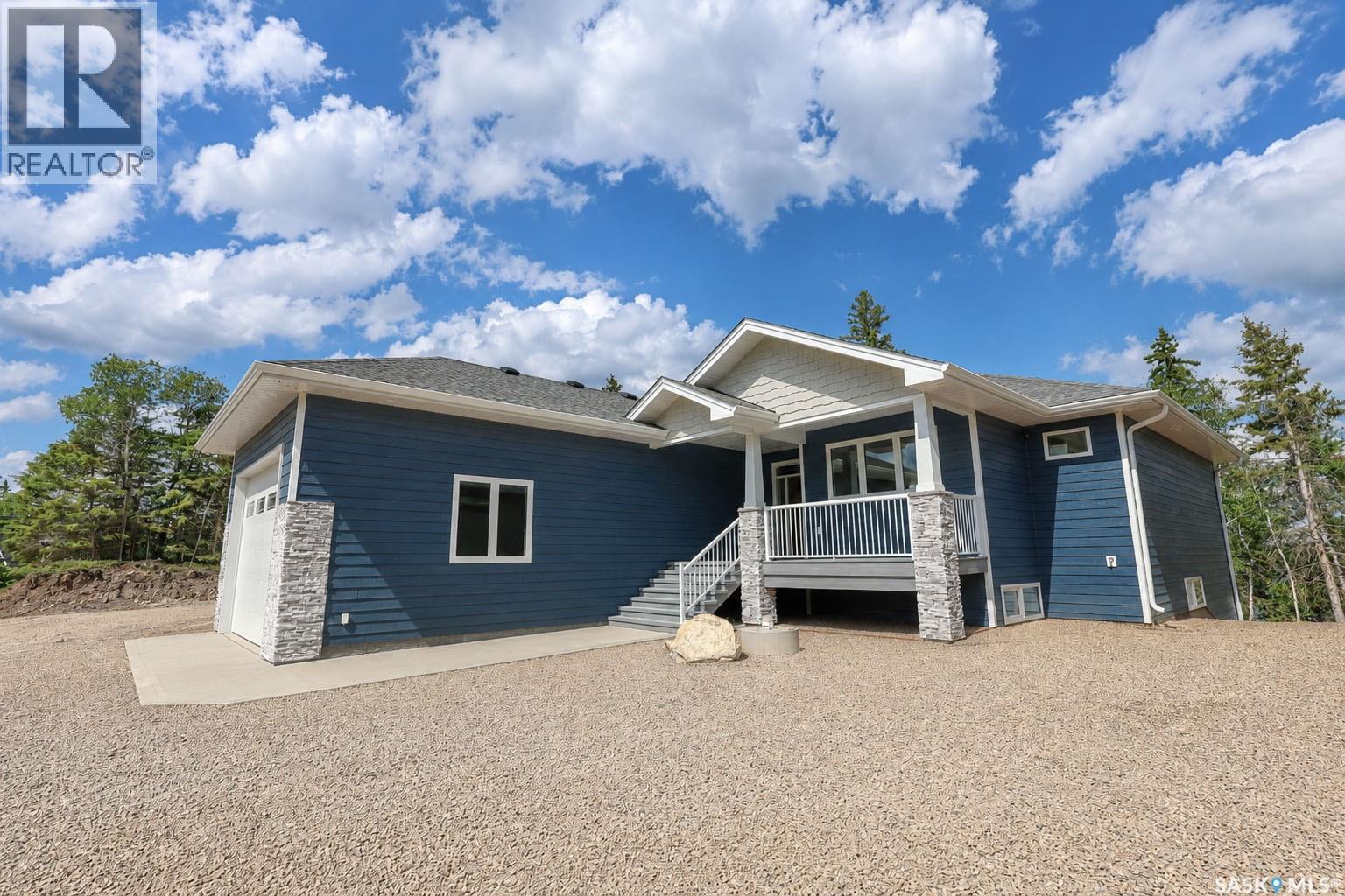 153 Ward DRIVE - 3