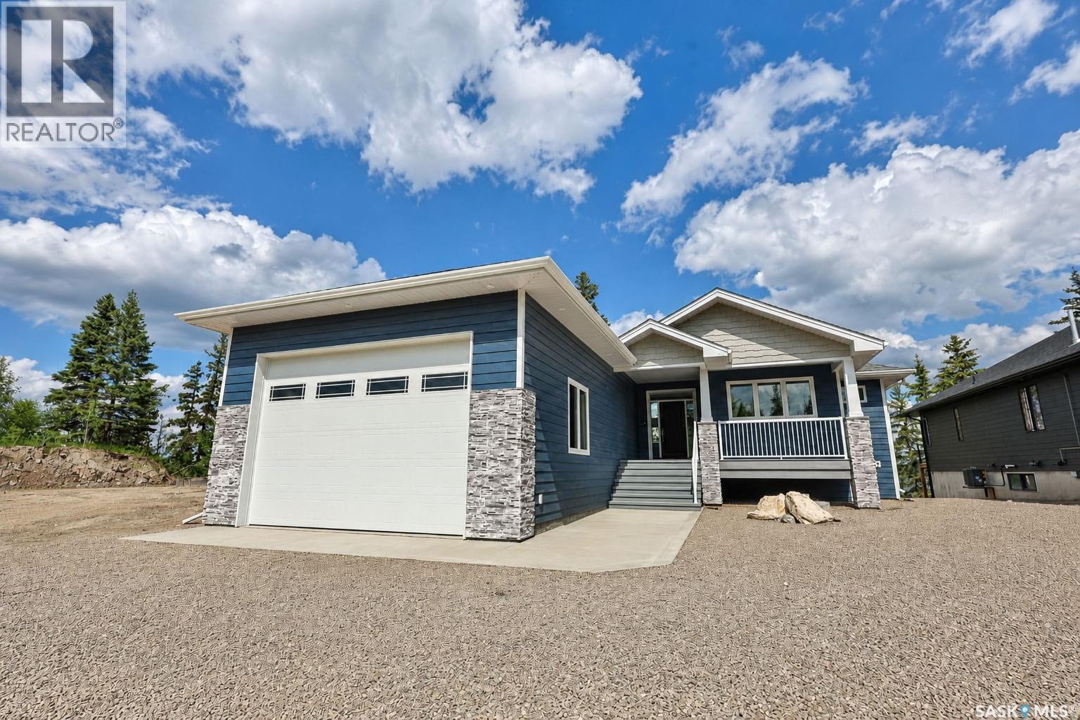 153 Ward DRIVE - 1