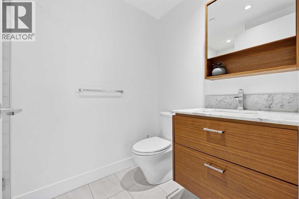 #109 1025 5 Avenue SW - 33