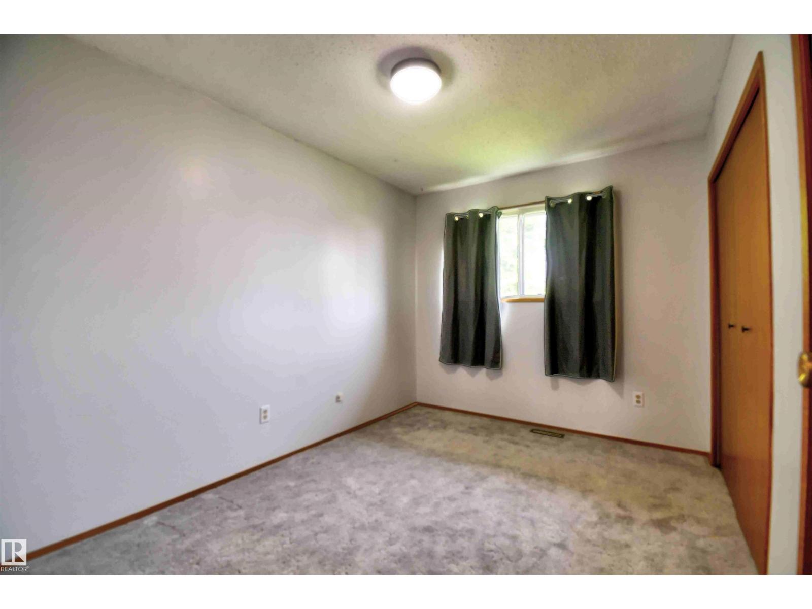 5626 51 AV — photo 10