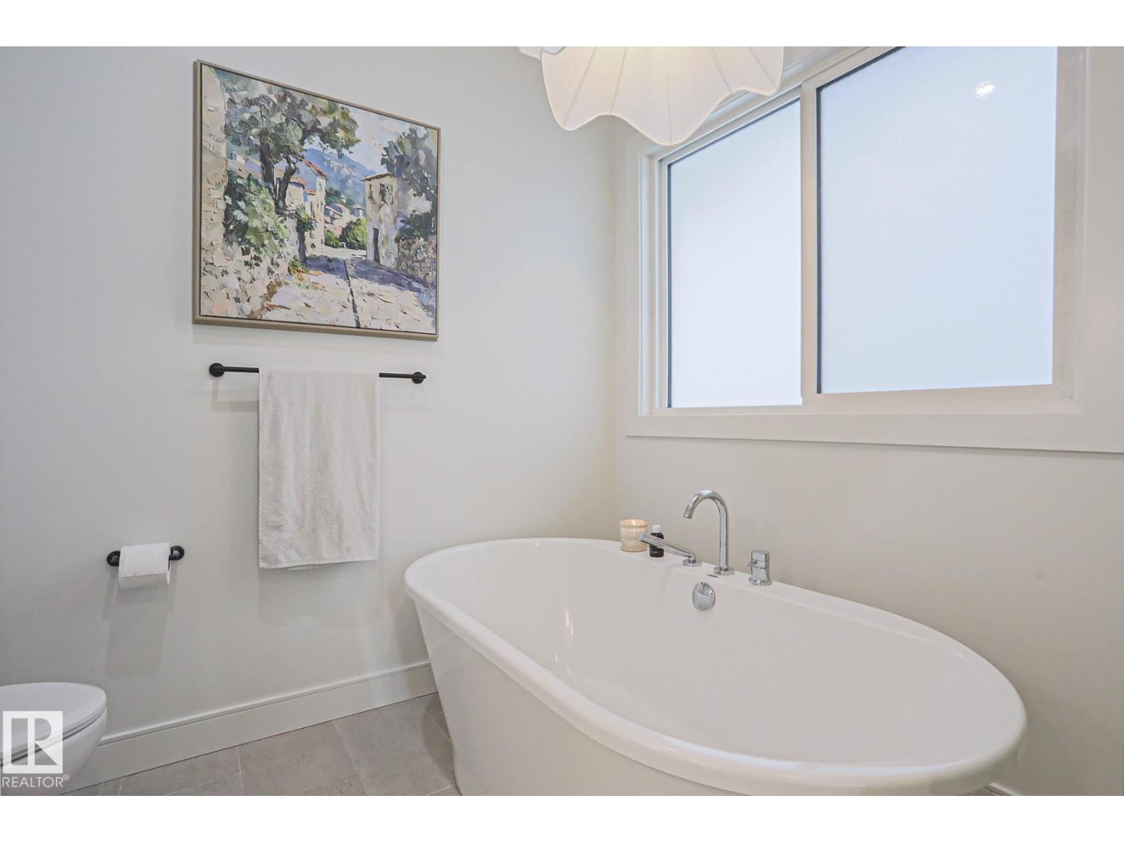 10729 129 ST NW — photo 31