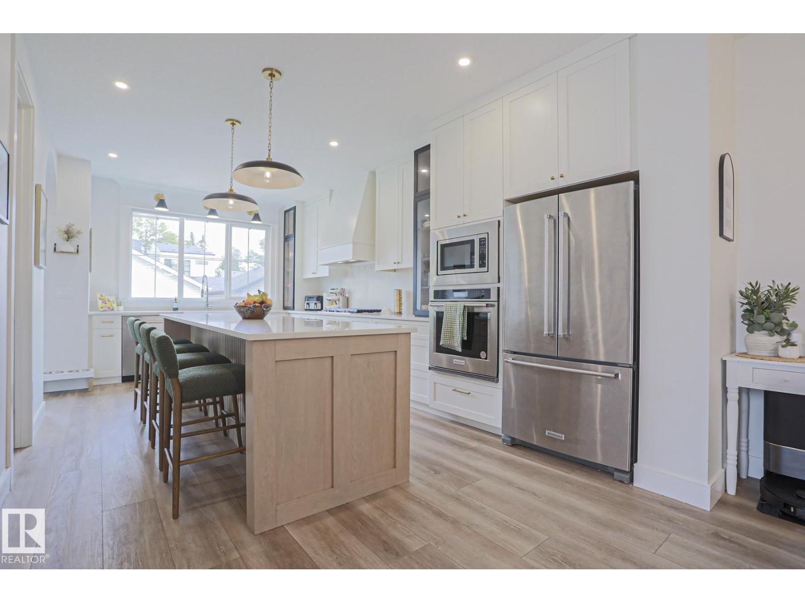 10729 129 ST NW — photo 9