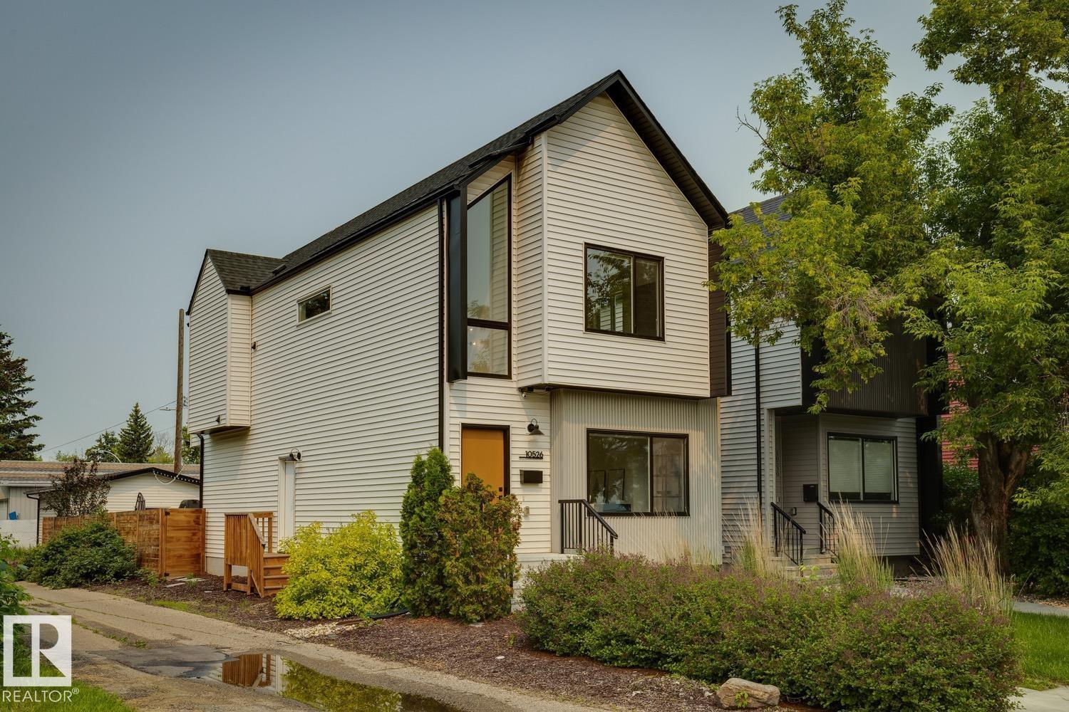10526 157 ST NW - photo 3