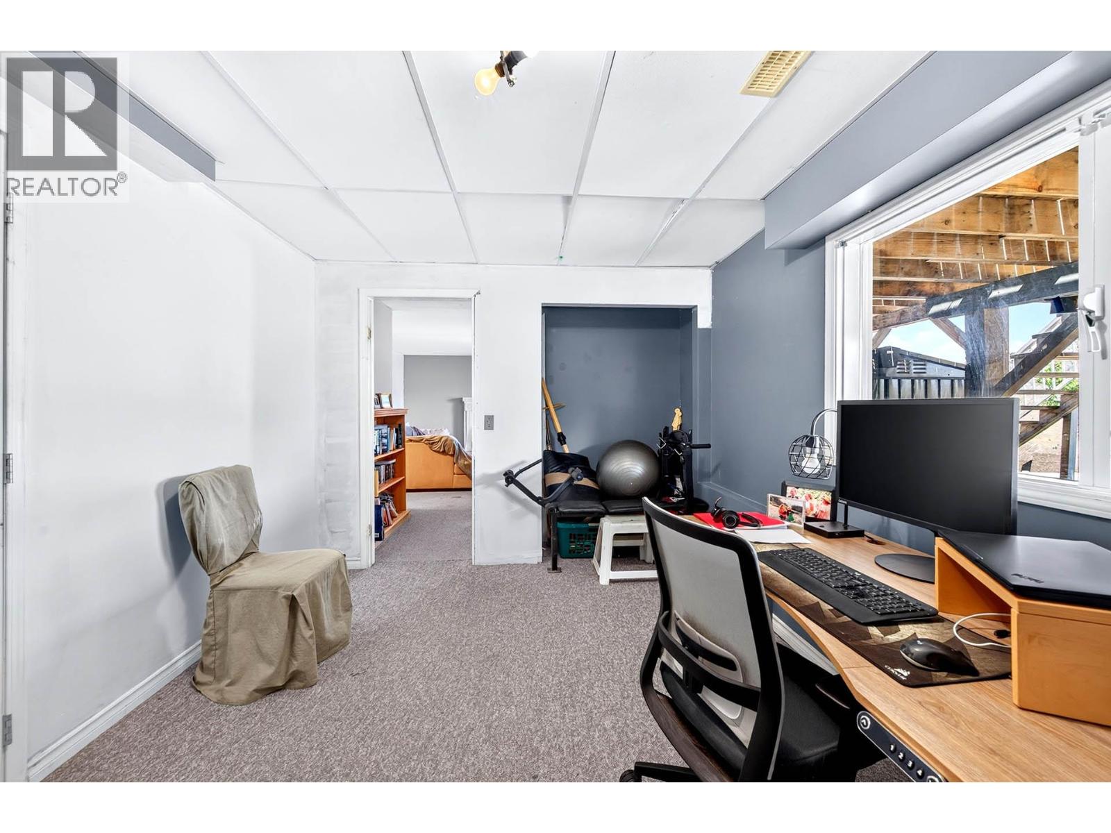2580 Nechako Drive - 29