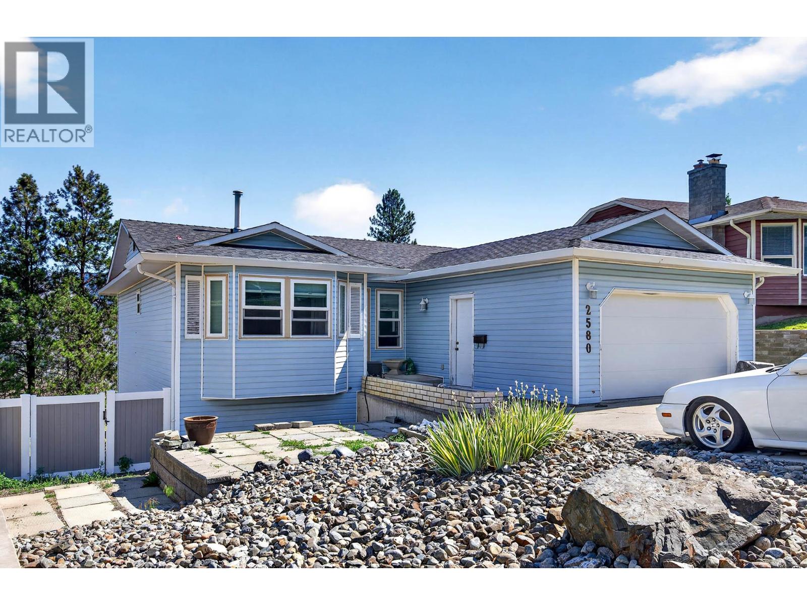 2580 Nechako Drive - 34