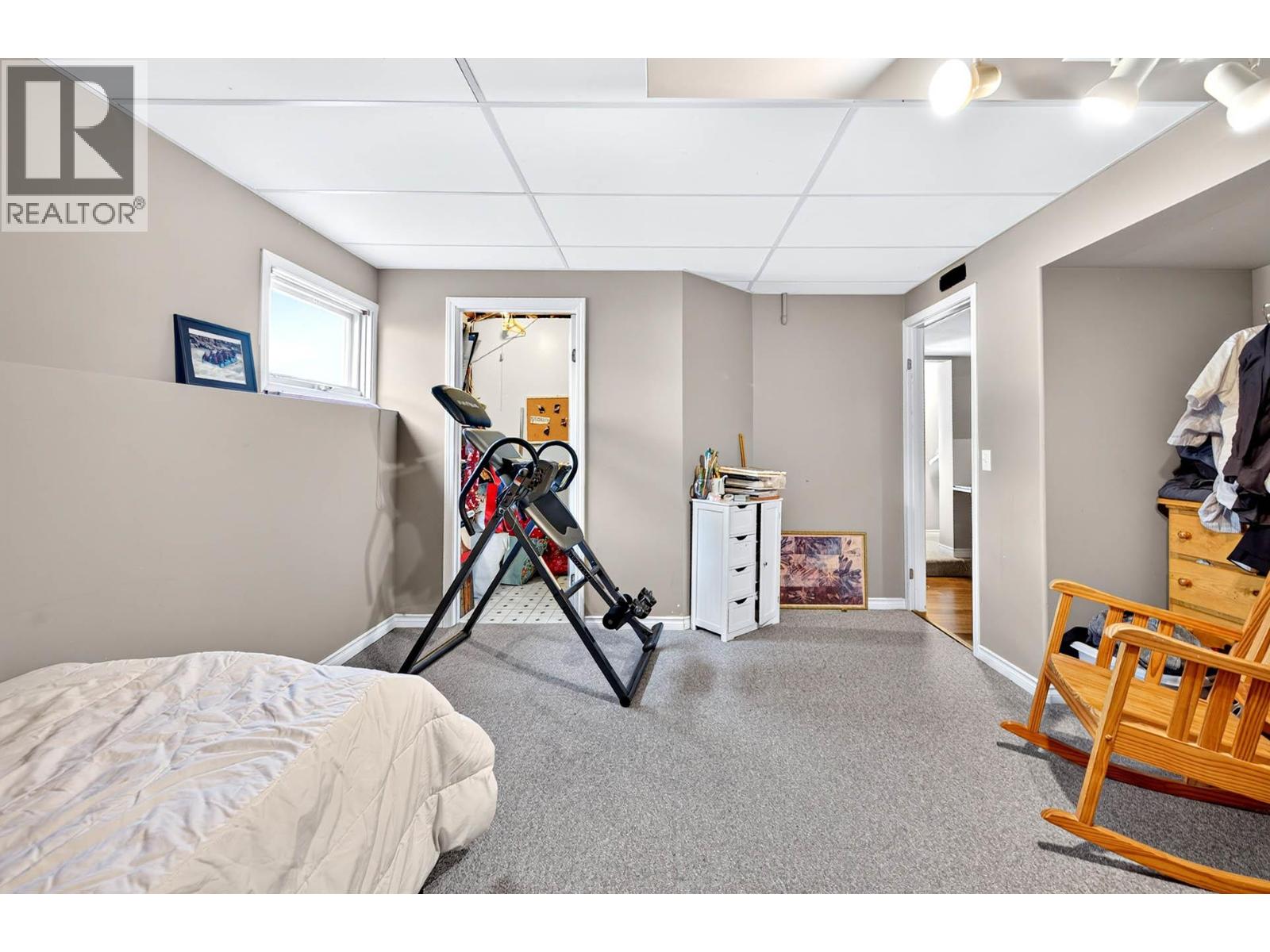 2580 Nechako Drive - 27
