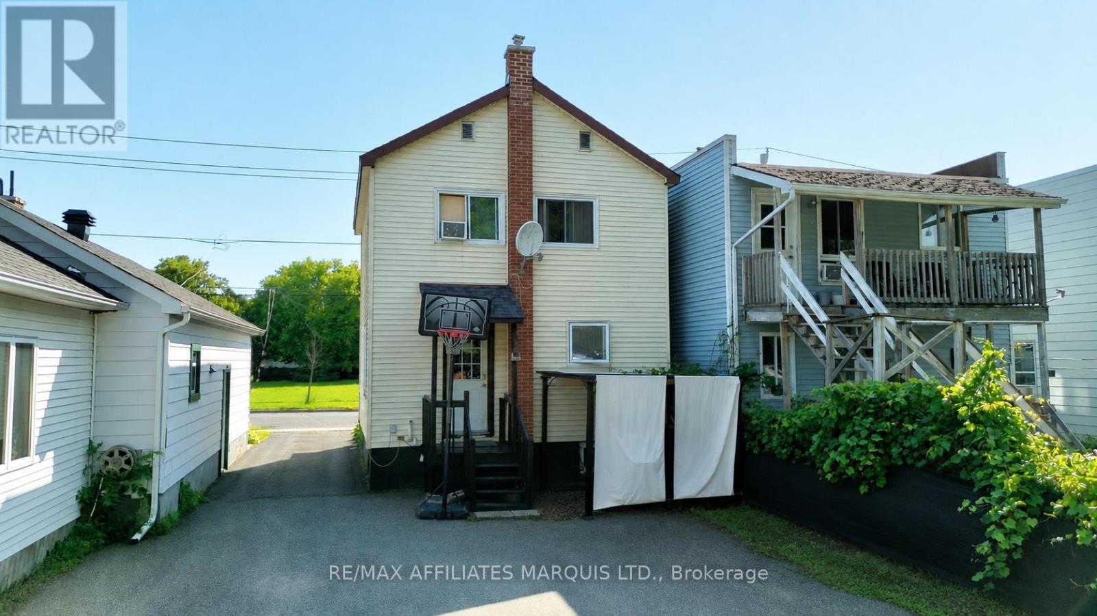 54 LEFEBVRE AVENUE - 2