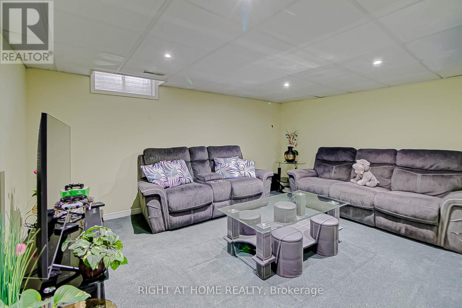 #12 6400 LAWRENCE AVENUE E - 15