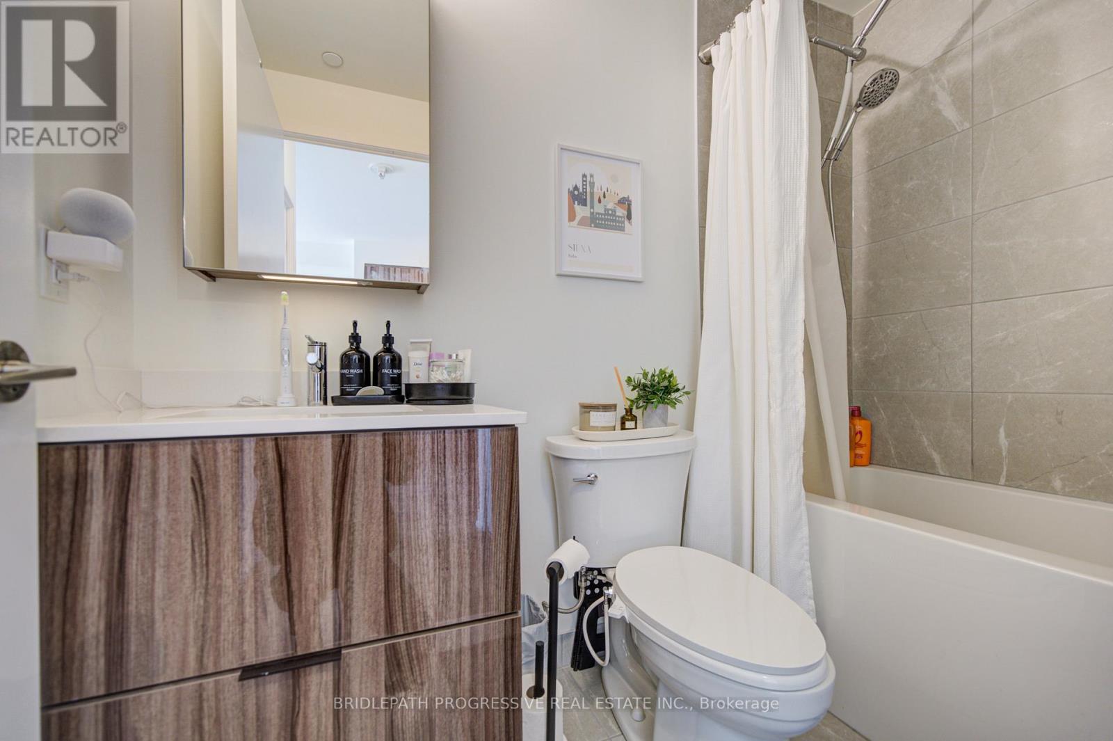 #518 6 DAVID EYER ROAD - 25