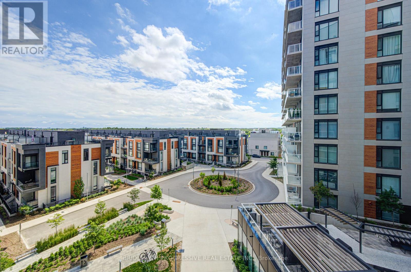 #518 6 DAVID EYER ROAD - 36