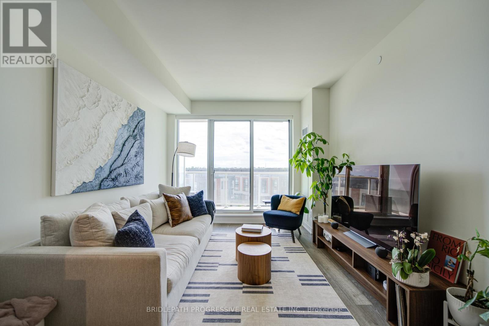 #518 6 DAVID EYER ROAD - 9