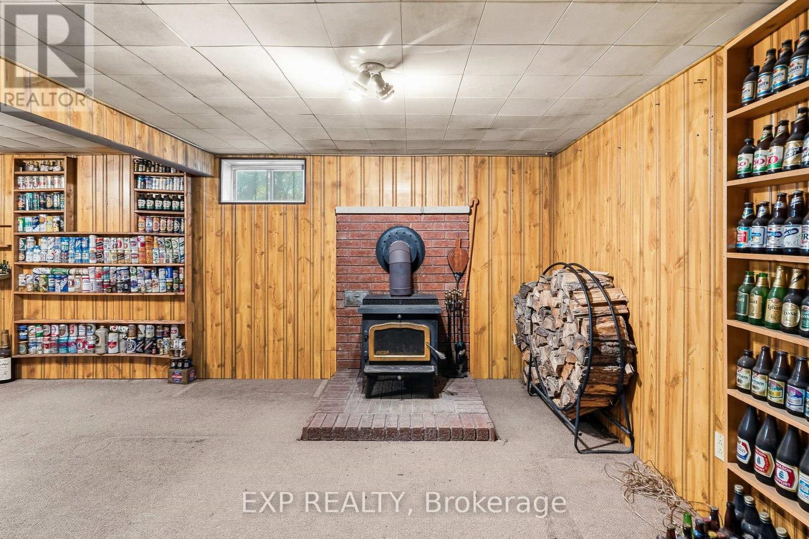 32 LOUISA STREET - 33