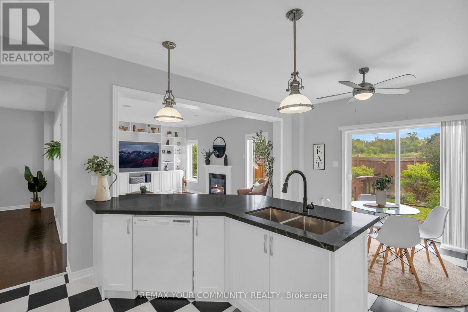 37 BRAMSEY STREET - 21
