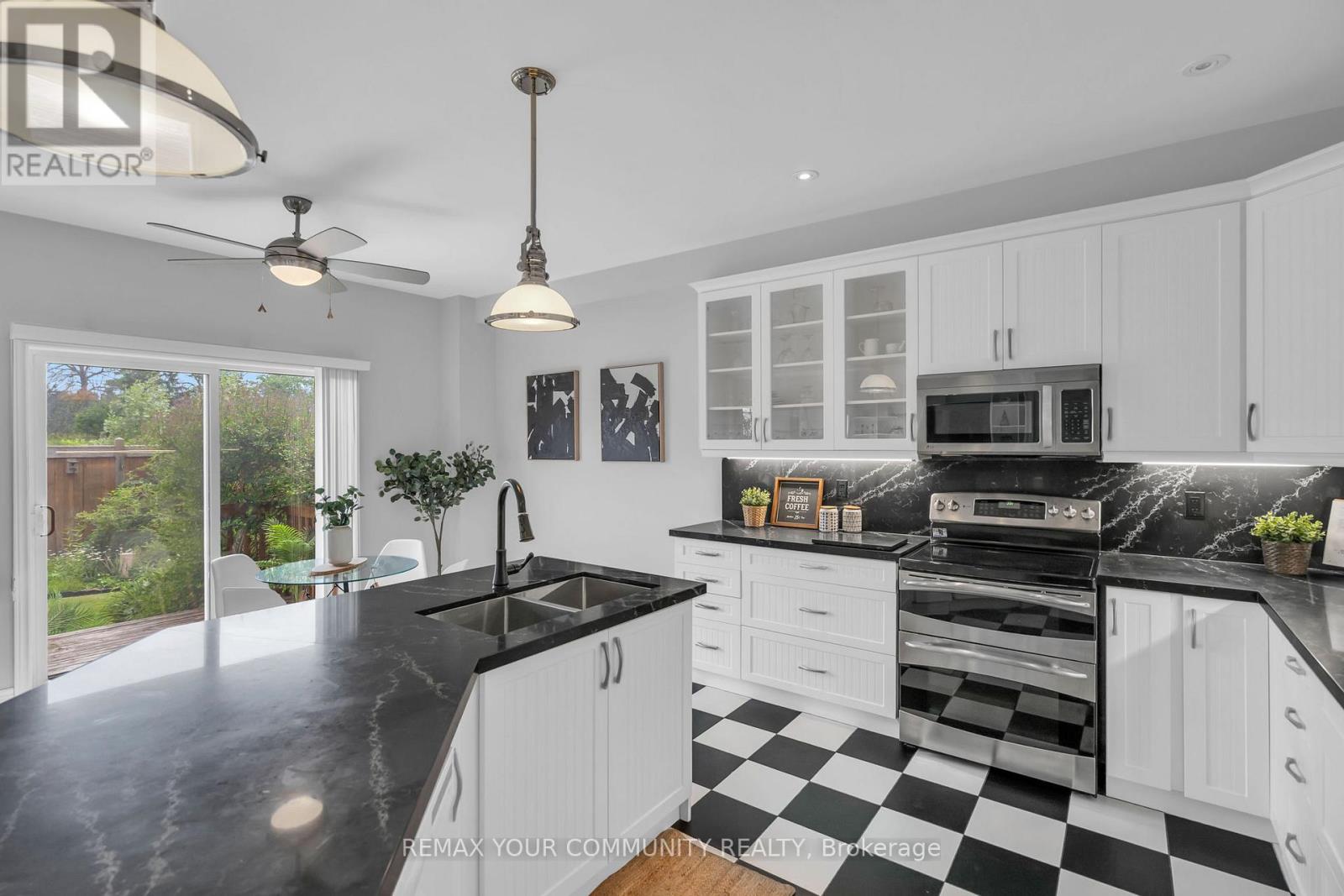 37 BRAMSEY STREET - 22