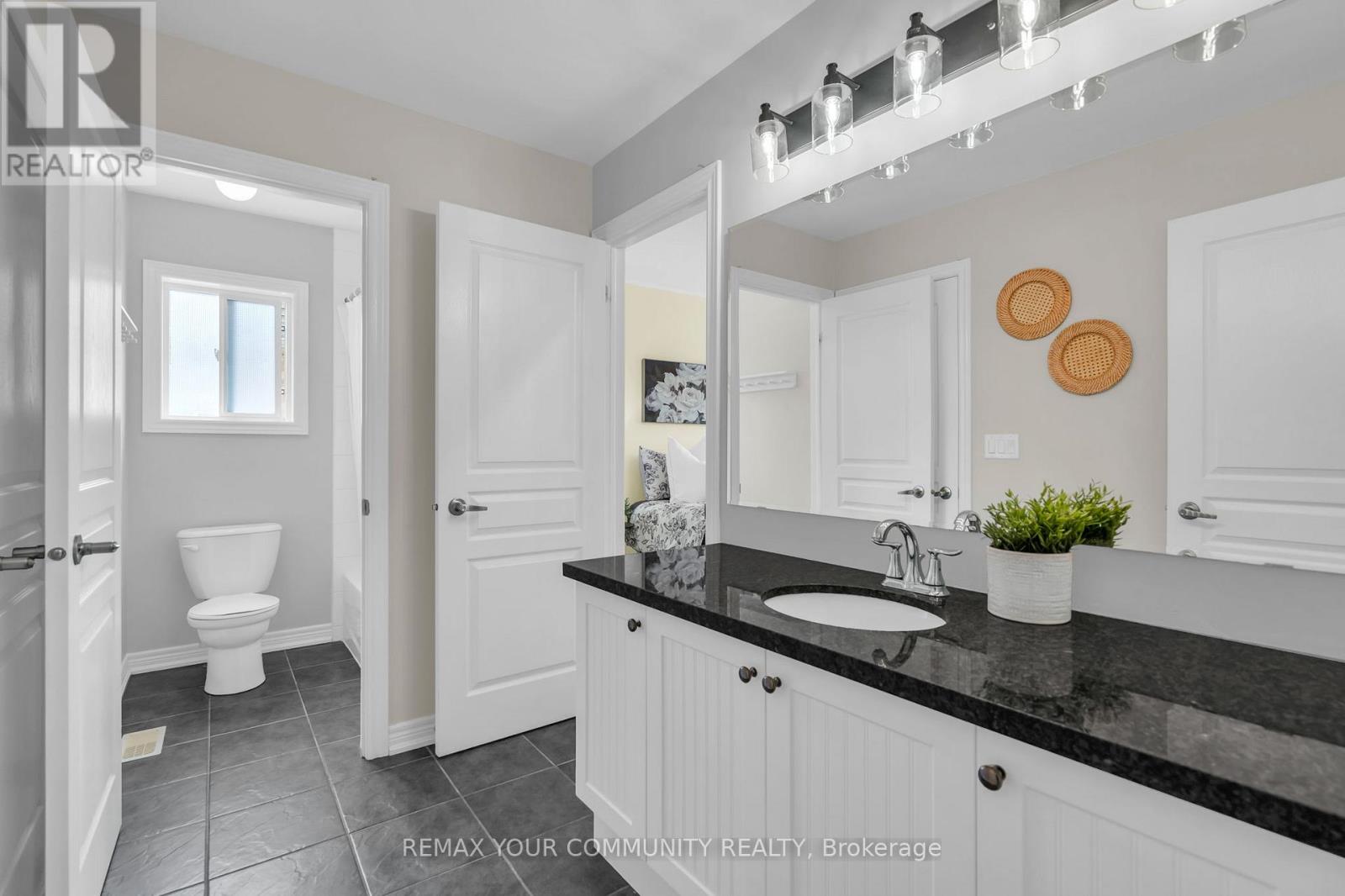 37 BRAMSEY STREET - 36