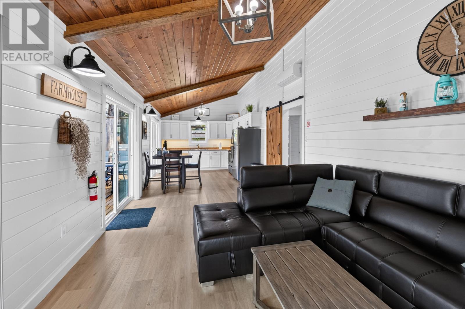288 Spruce Way, 282, 276 - 28