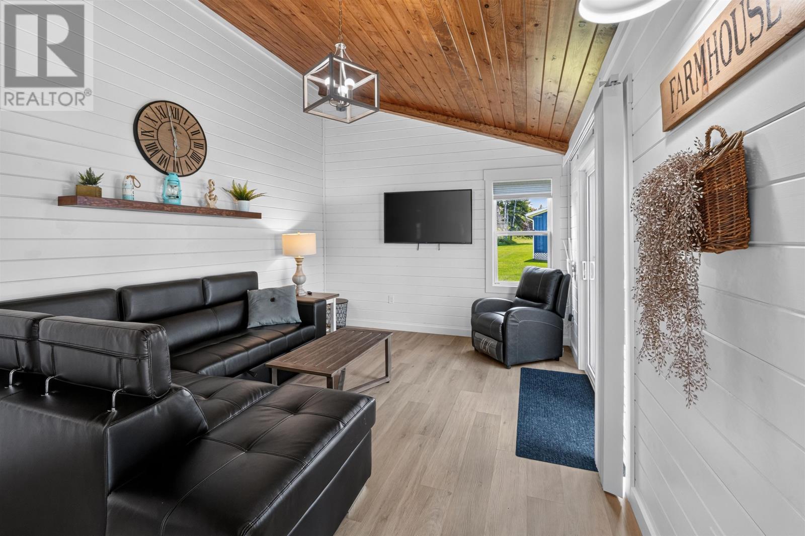 288 Spruce Way, 282, 276 - 27