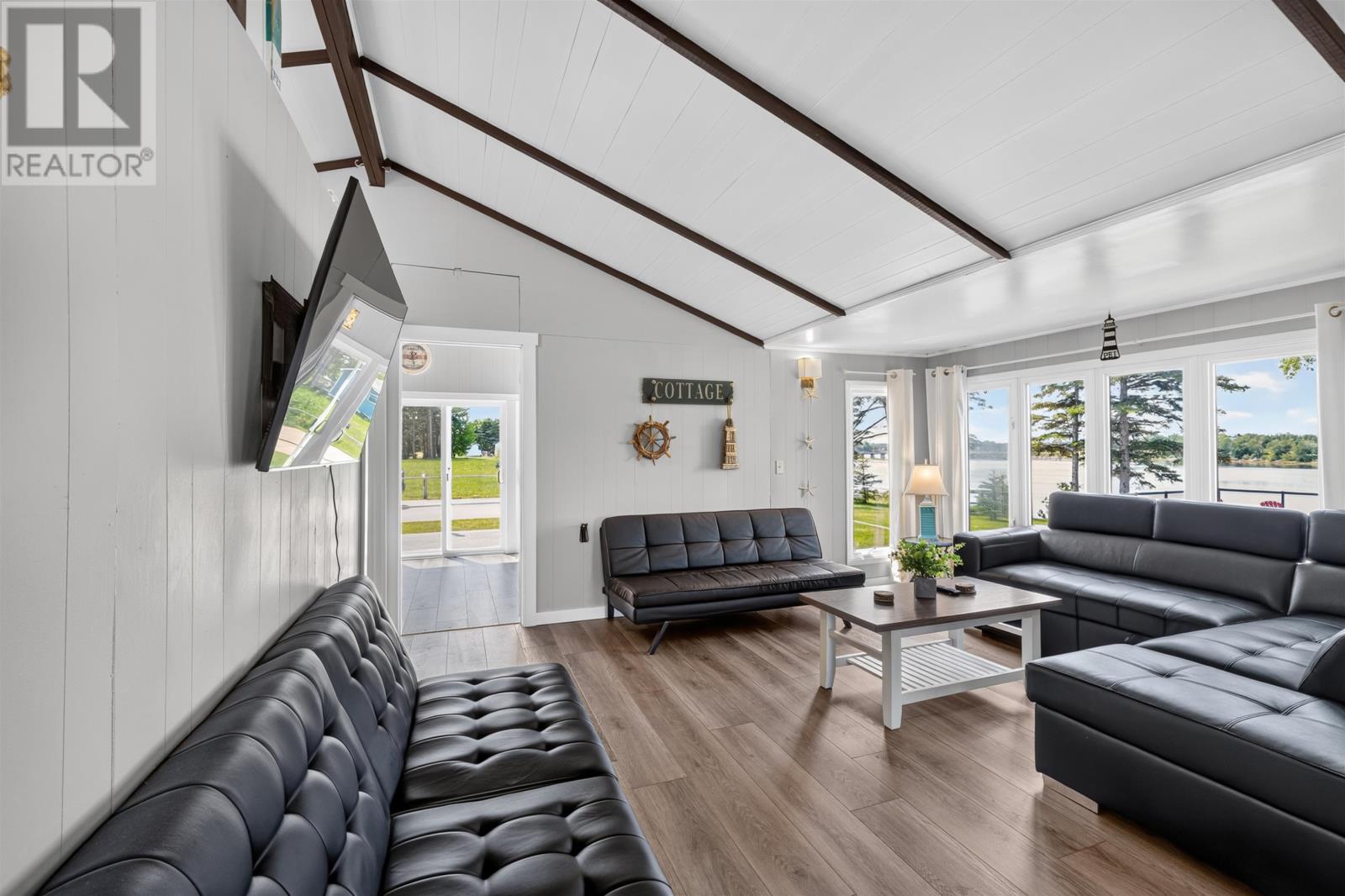 288 Spruce Way, 282, 276 - 8