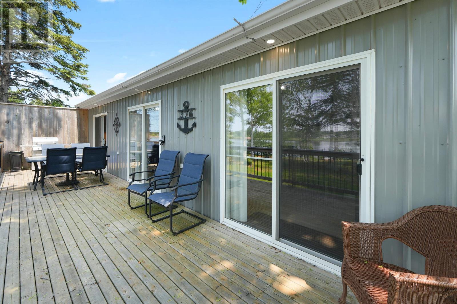 288 Spruce Way, 282, 276 - 33
