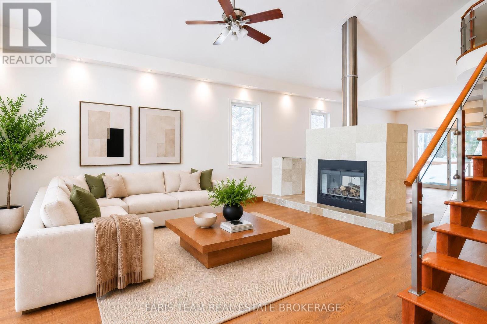 2384 CHAMPLAIN ROAD - 12