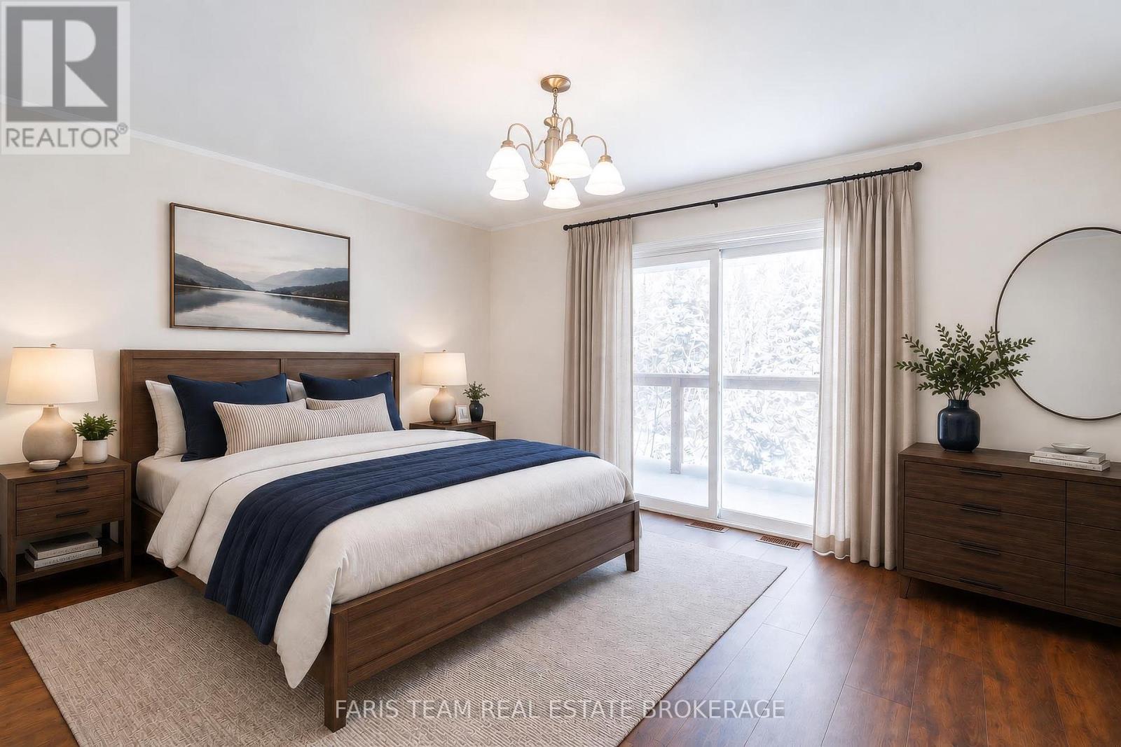 2384 CHAMPLAIN ROAD - 20