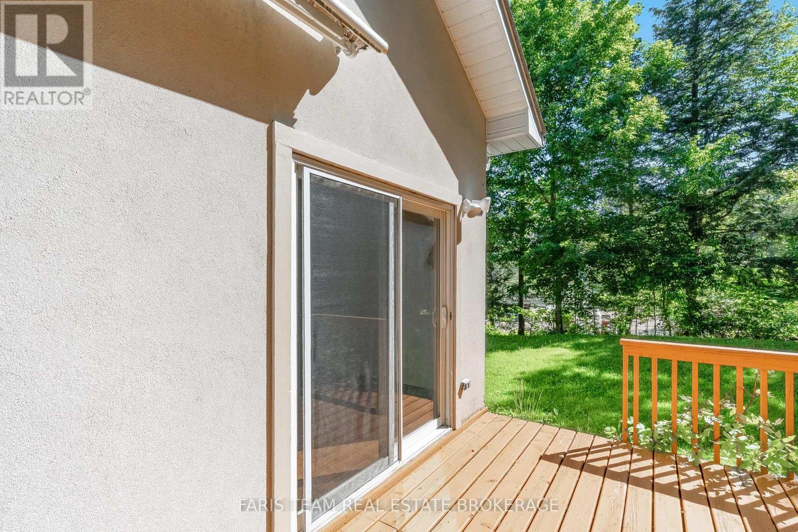2384 CHAMPLAIN ROAD - 27