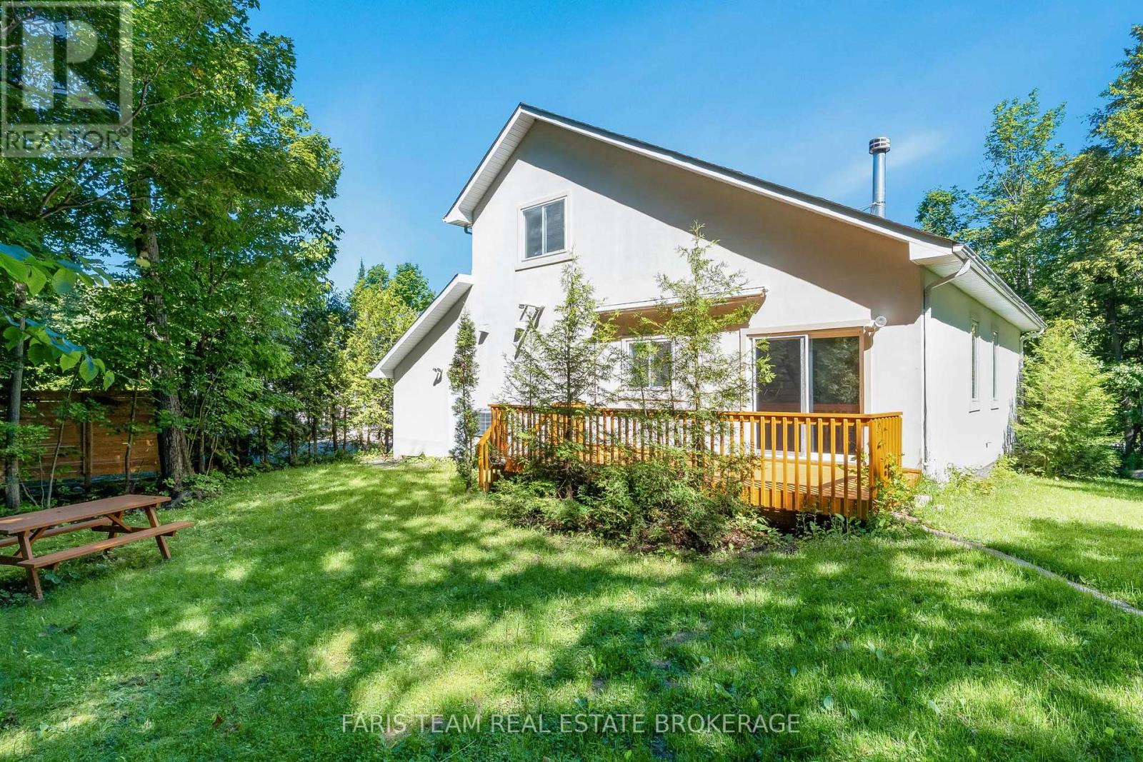 2384 CHAMPLAIN ROAD - 31