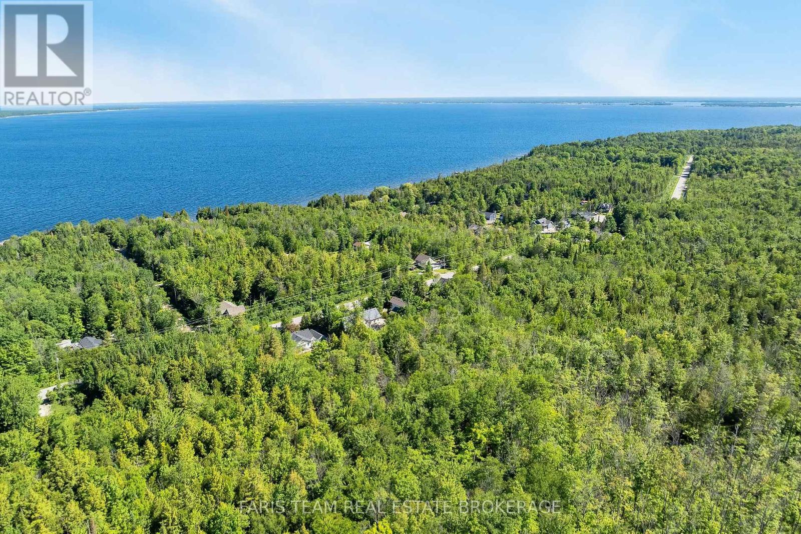 2384 CHAMPLAIN ROAD - 34