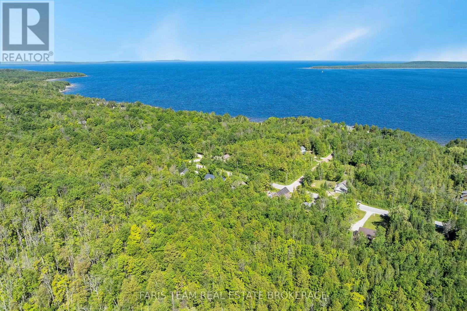 2384 CHAMPLAIN ROAD - 35