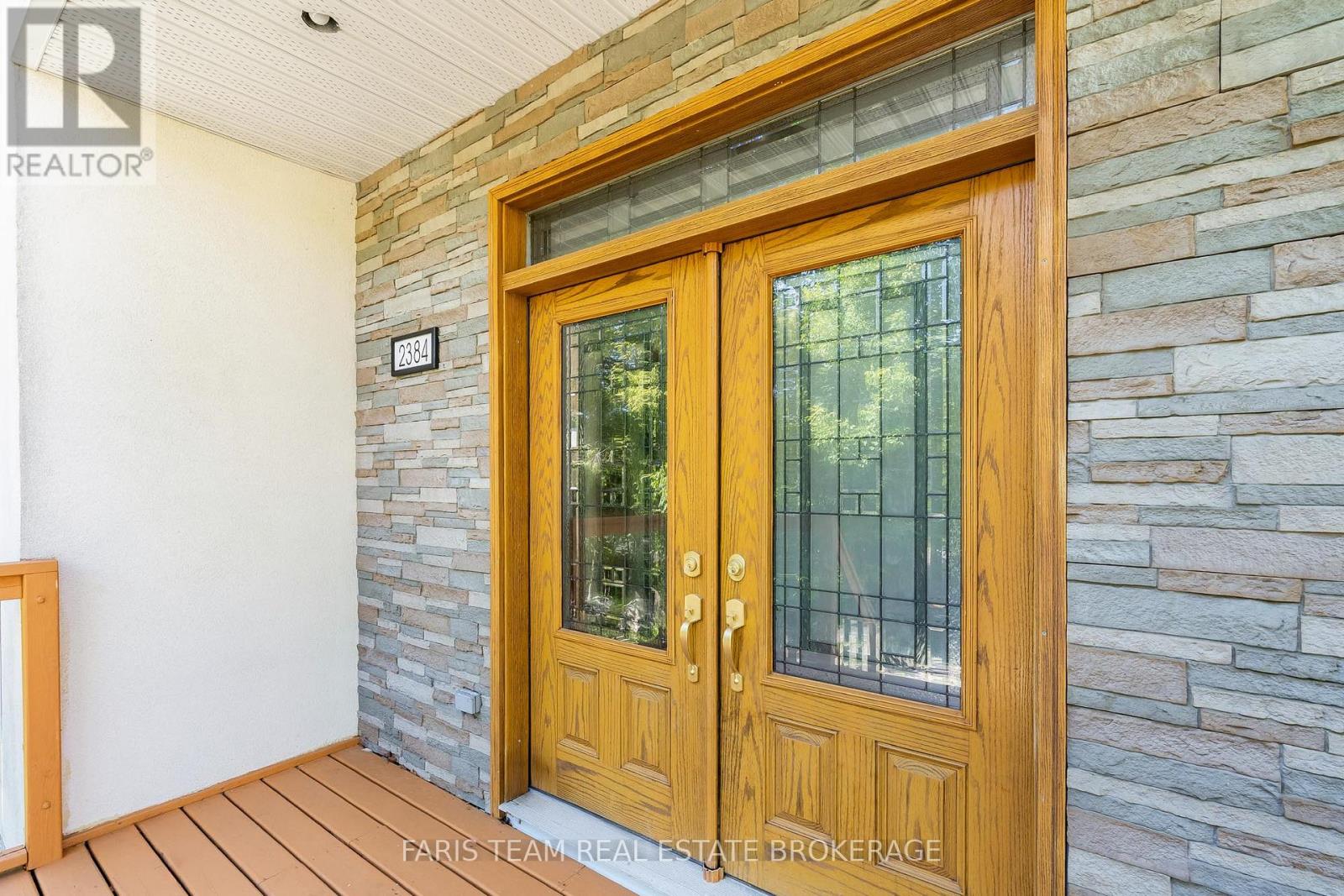 2384 CHAMPLAIN ROAD - 4