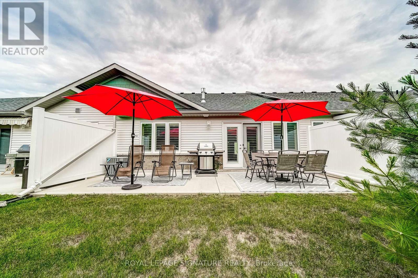 61 IVY CRESCENT - 29
