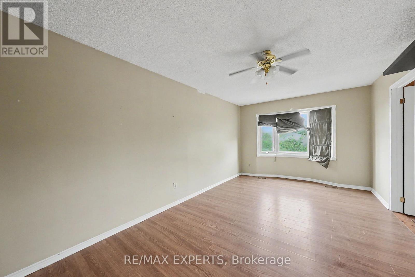 45 BLAIR CRESCENT - 18