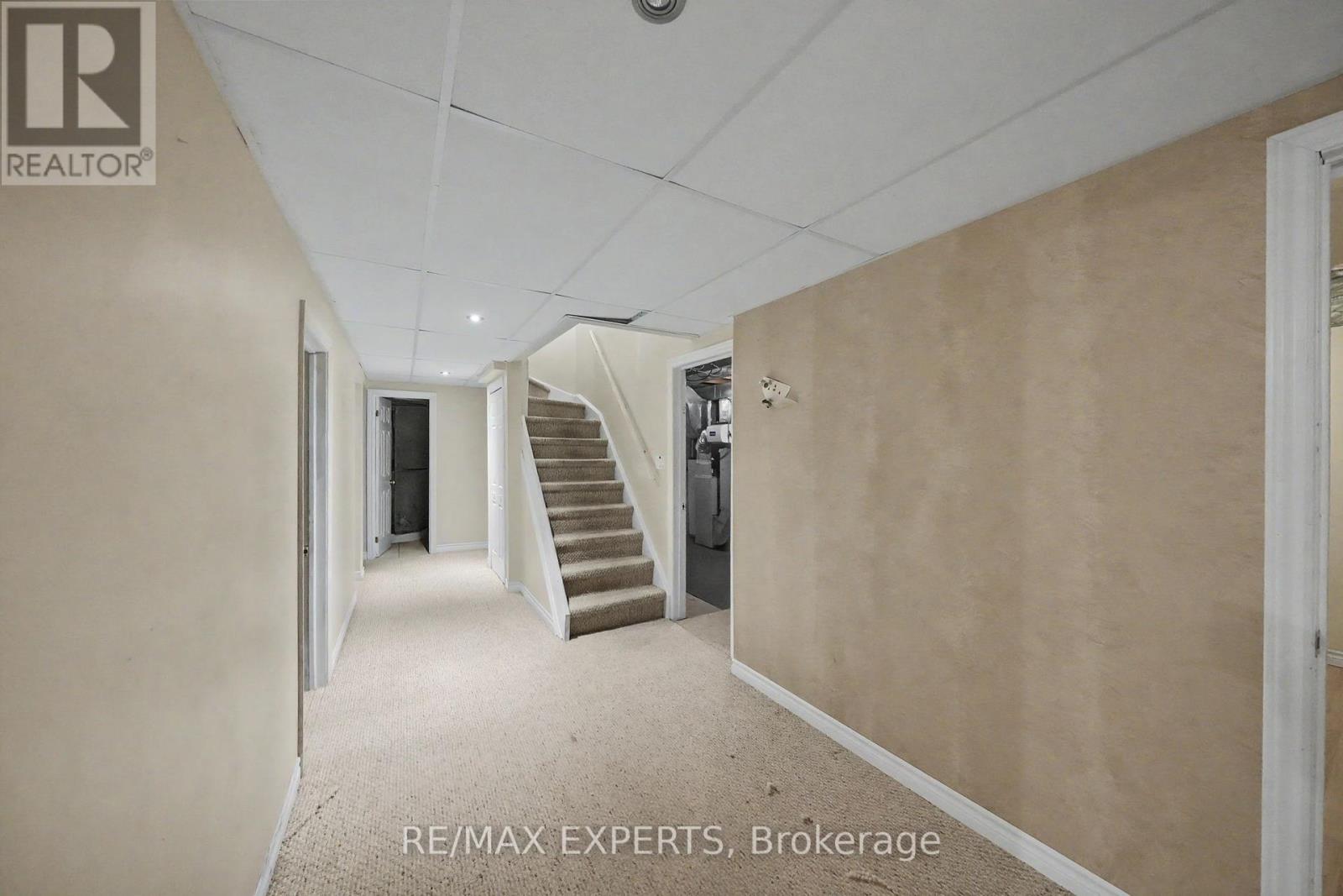 45 BLAIR CRESCENT - 22