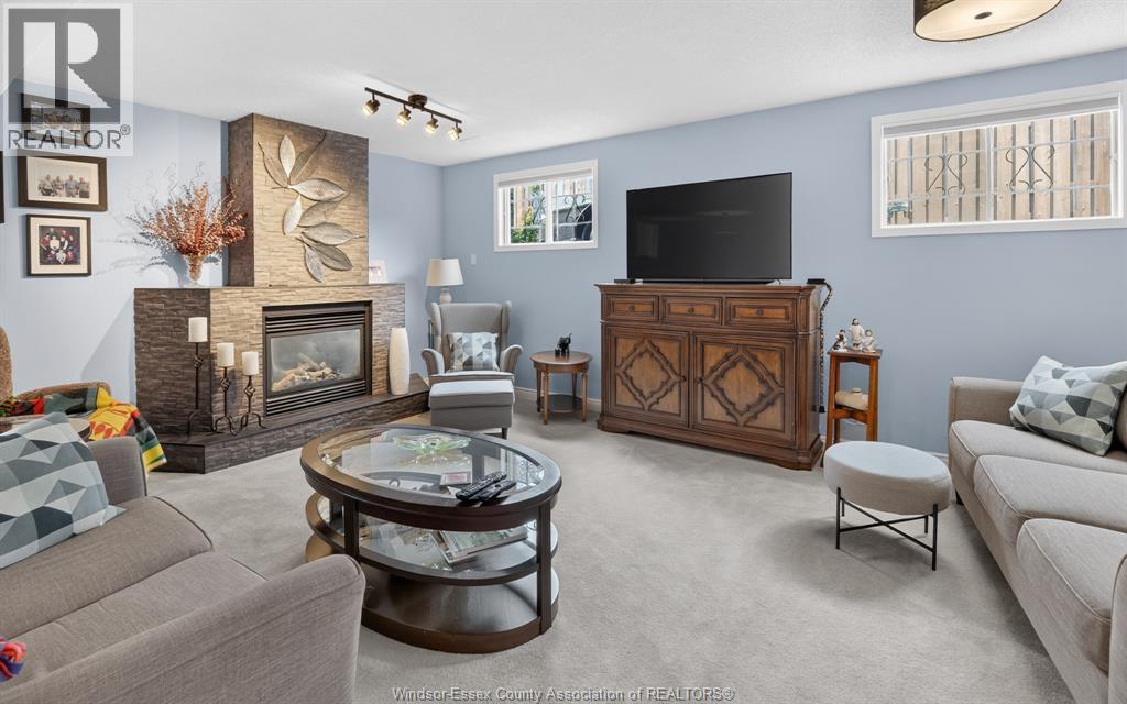 2509 ELLROSE - 24