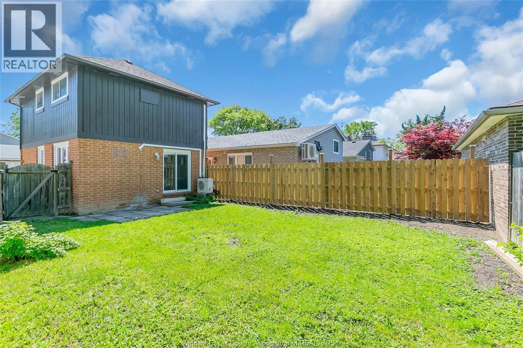 1148 AIRE PLACE - 23