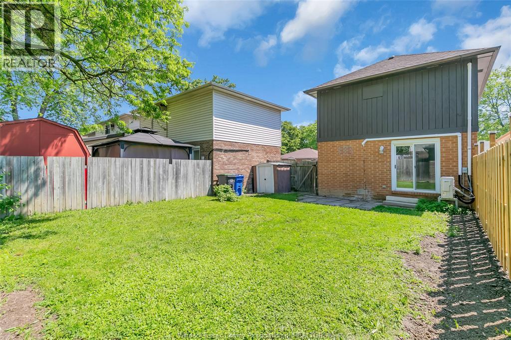 1148 AIRE PLACE - 24