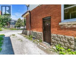31-33 Giles East, Windsor, ON N9A4B6 Photo 44