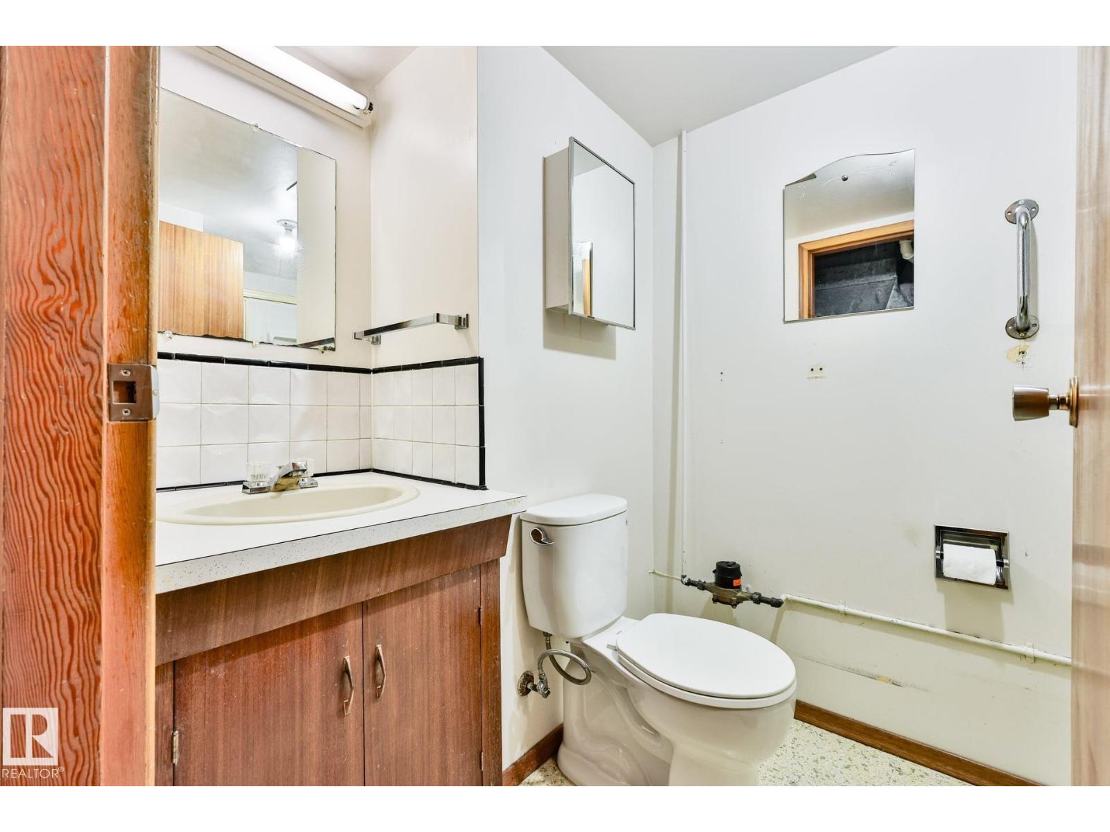 12919 86 ST NW - 39