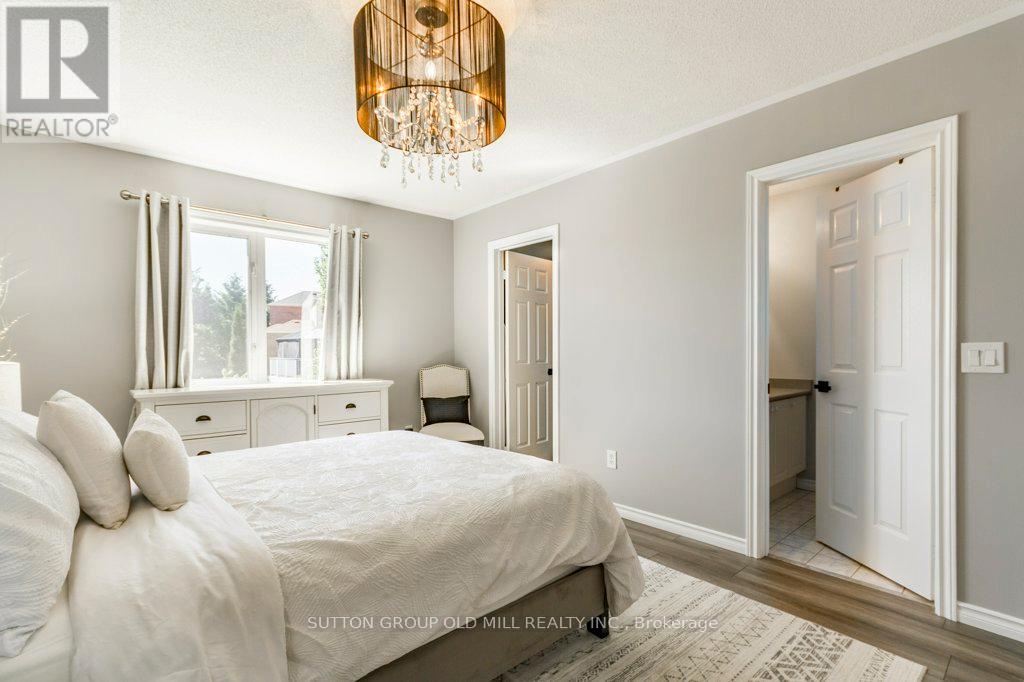 59 SENATOR WAY - 20