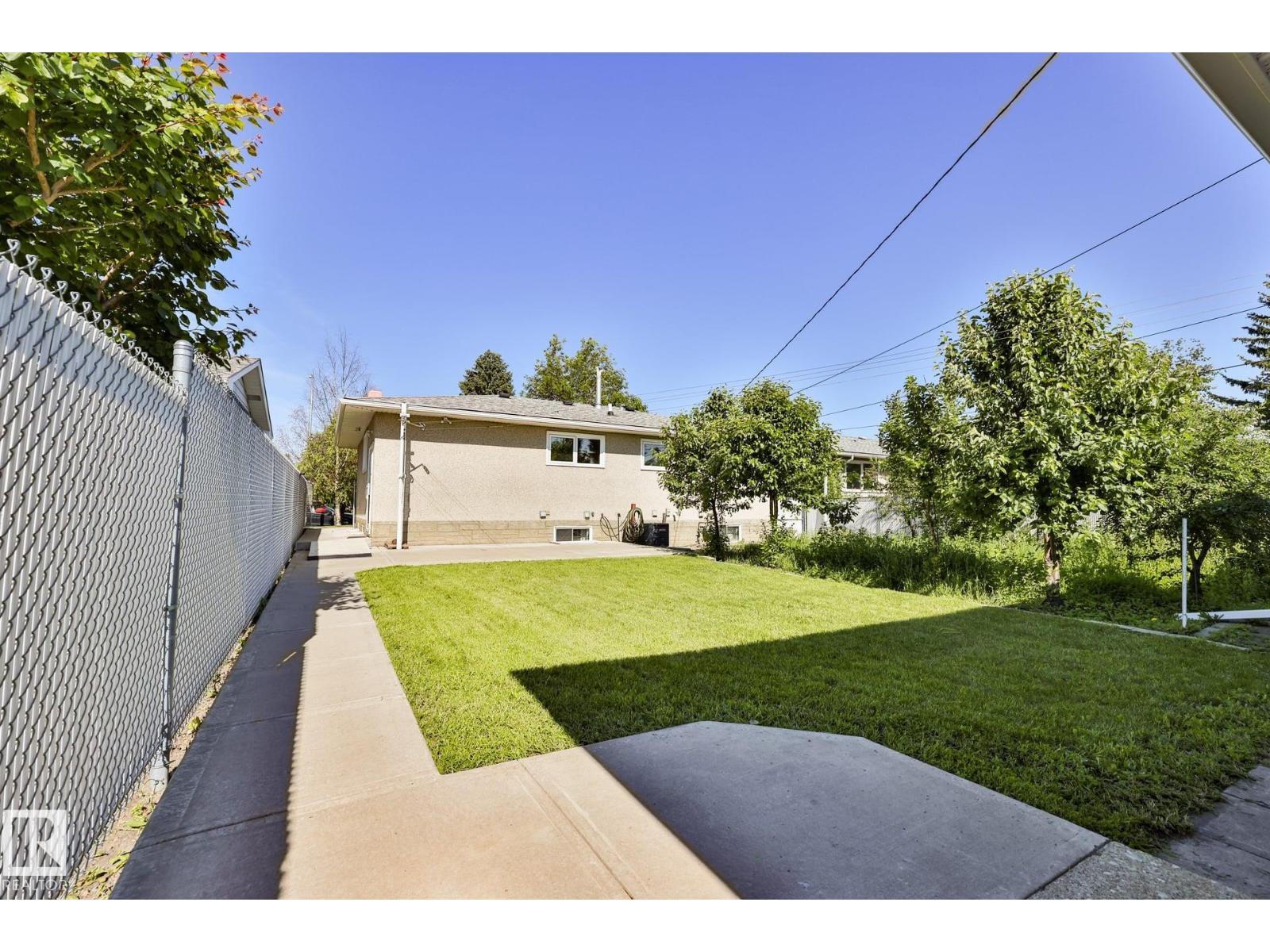 12919 86 ST NW - 11
