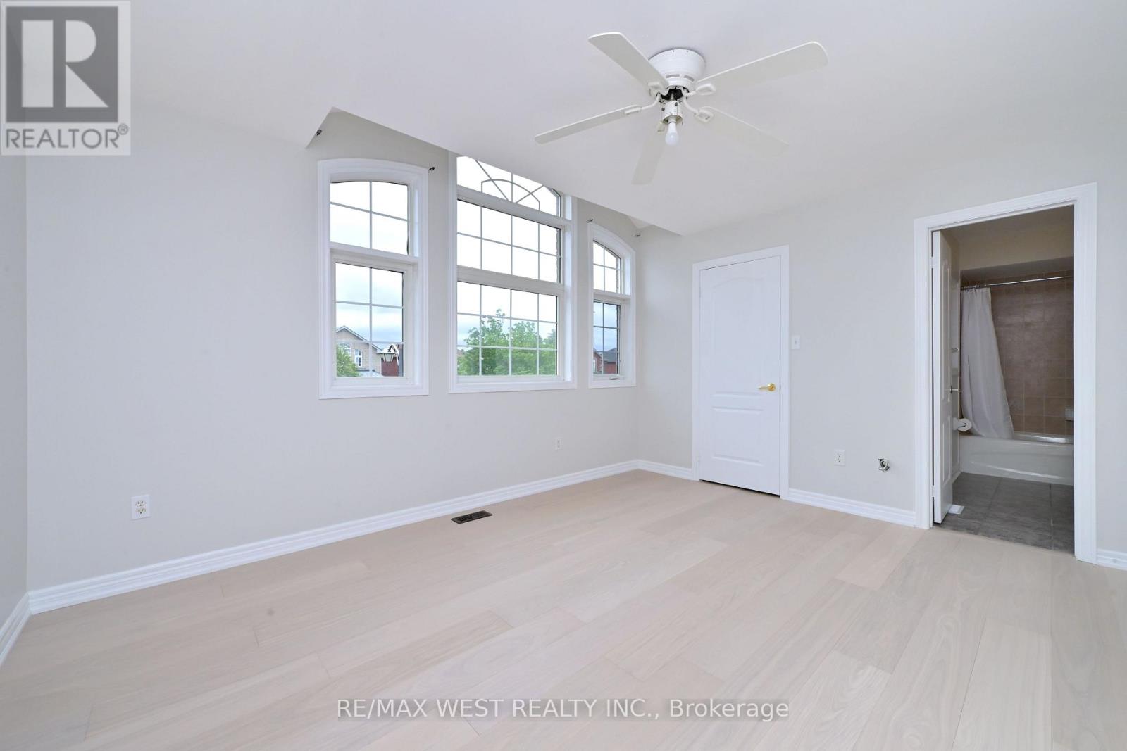 8 TERRASTONE COURT - 21