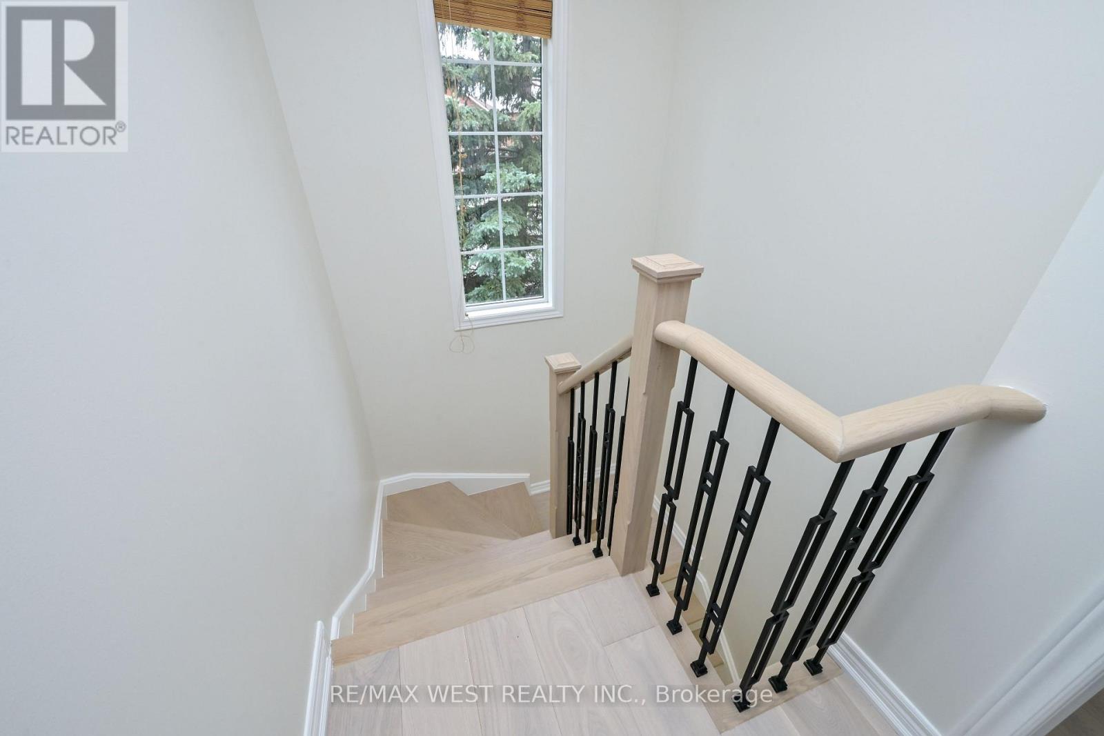 8 TERRASTONE COURT - 28