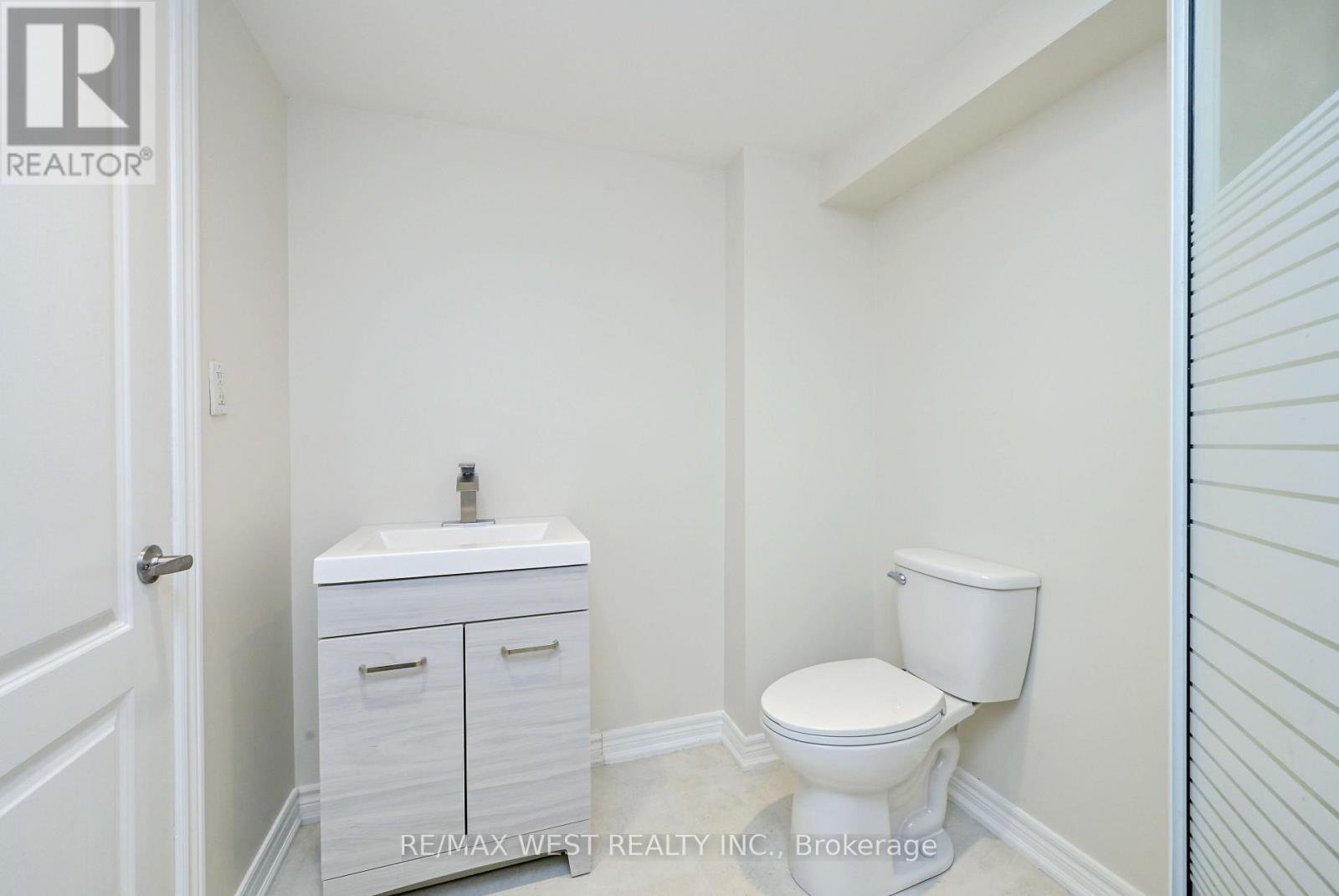 8 TERRASTONE COURT - 31