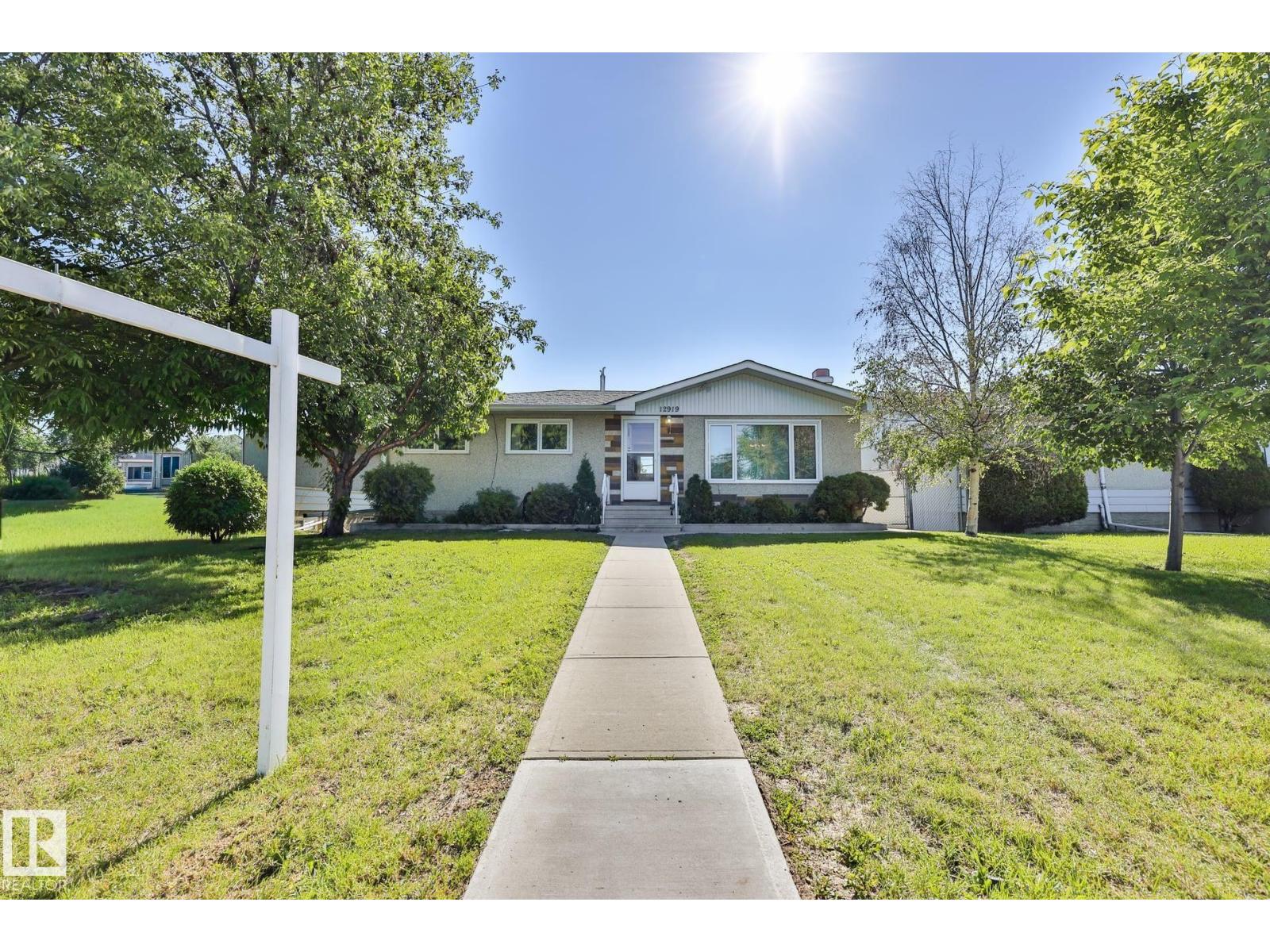 12919 86 ST NW - 1