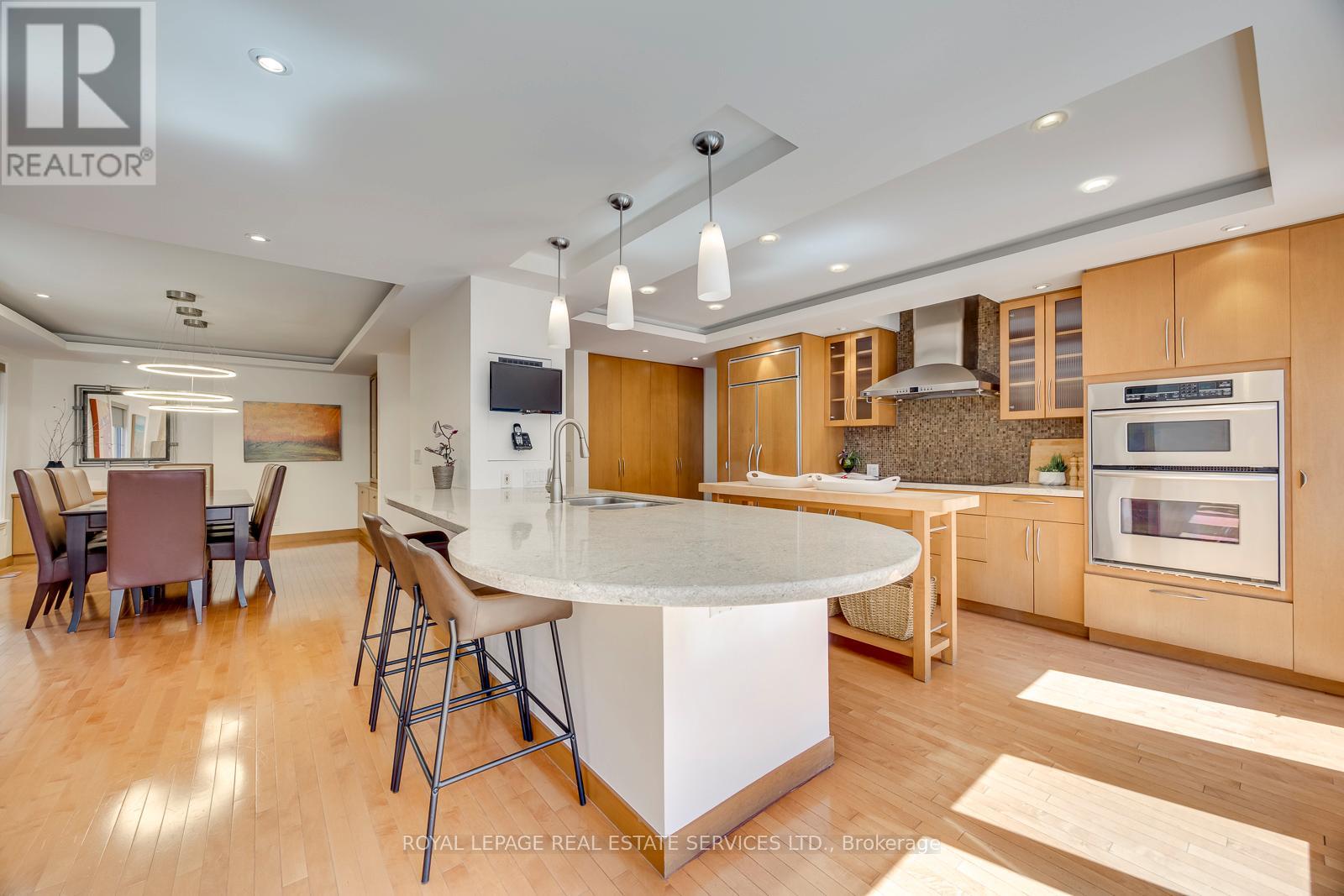 300 CANITAL COURT - 12