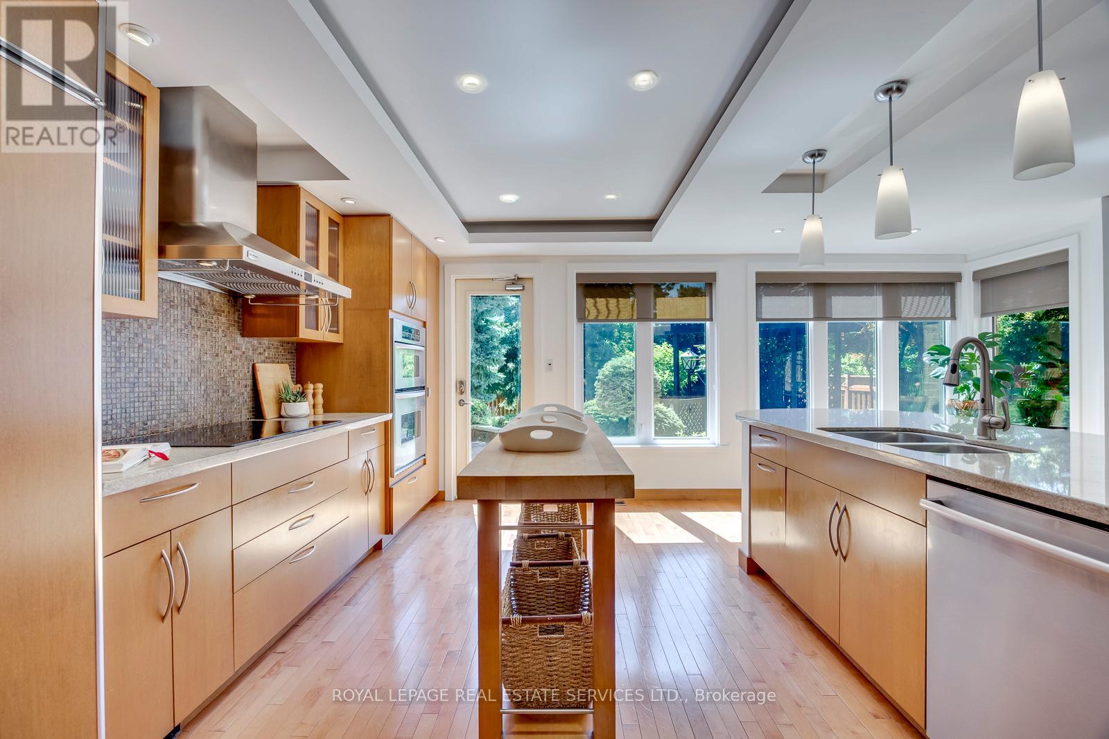 300 CANITAL COURT - 15