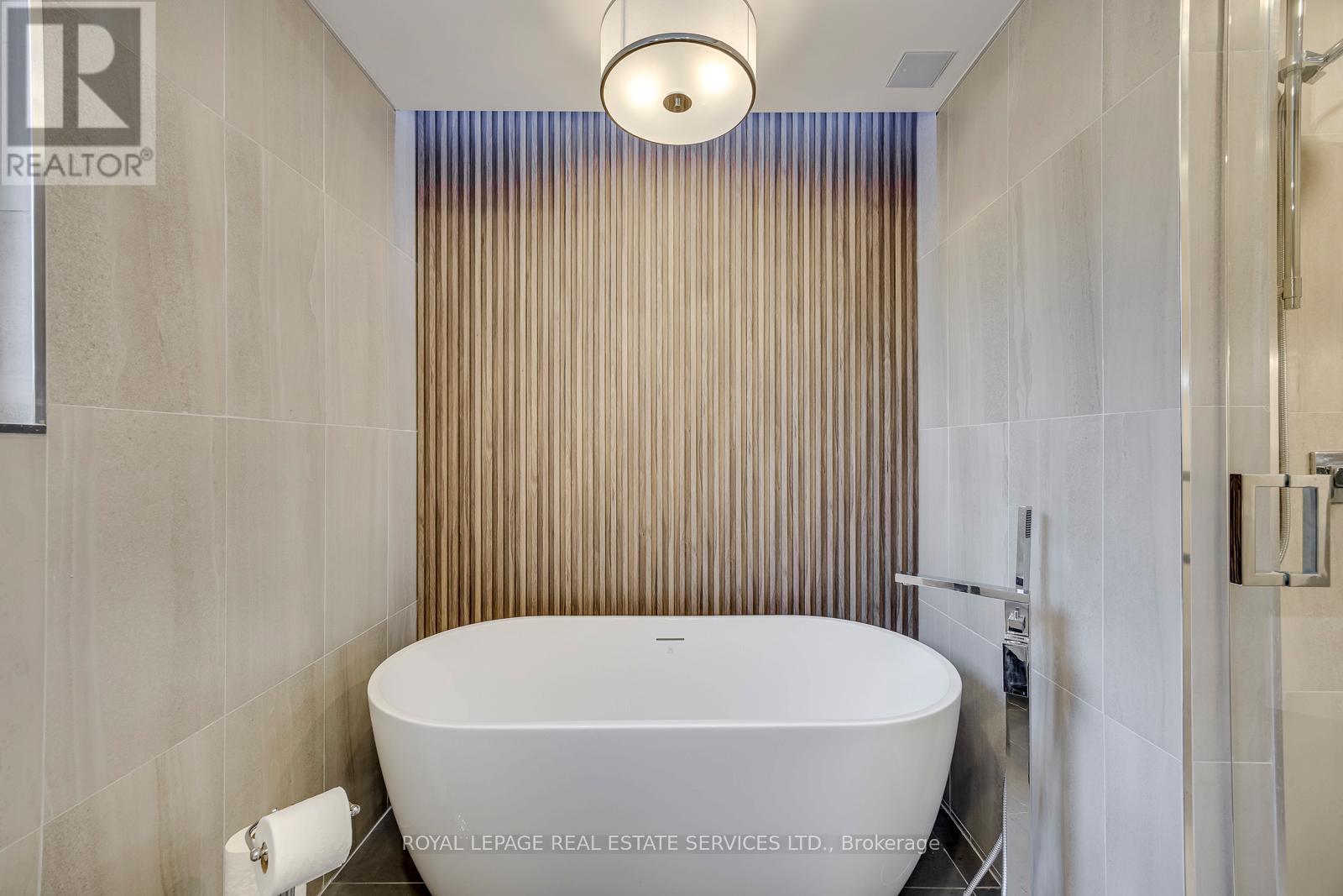 300 CANITAL COURT - 24