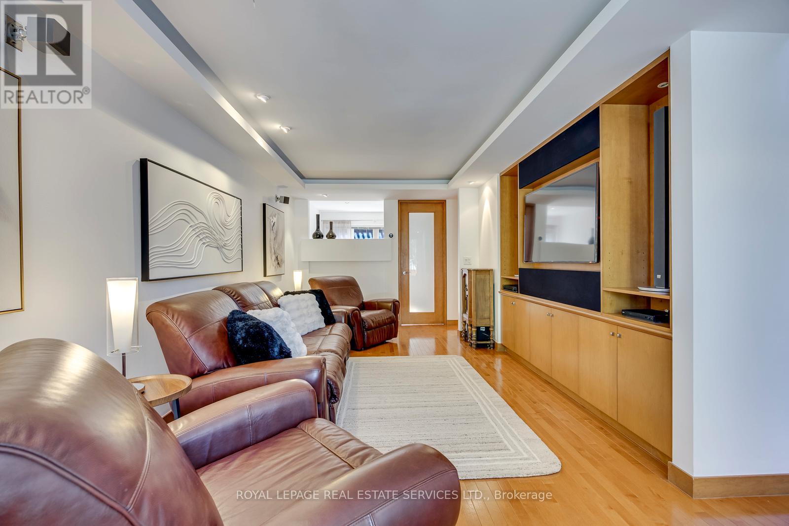 300 CANITAL COURT - 6